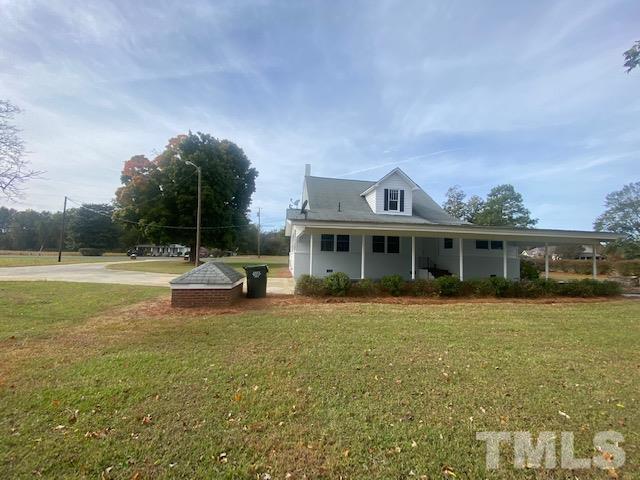 164 Jernigan Road Dunn, NC 28334 - Photo 4 of 30 a front view of a house with a yard