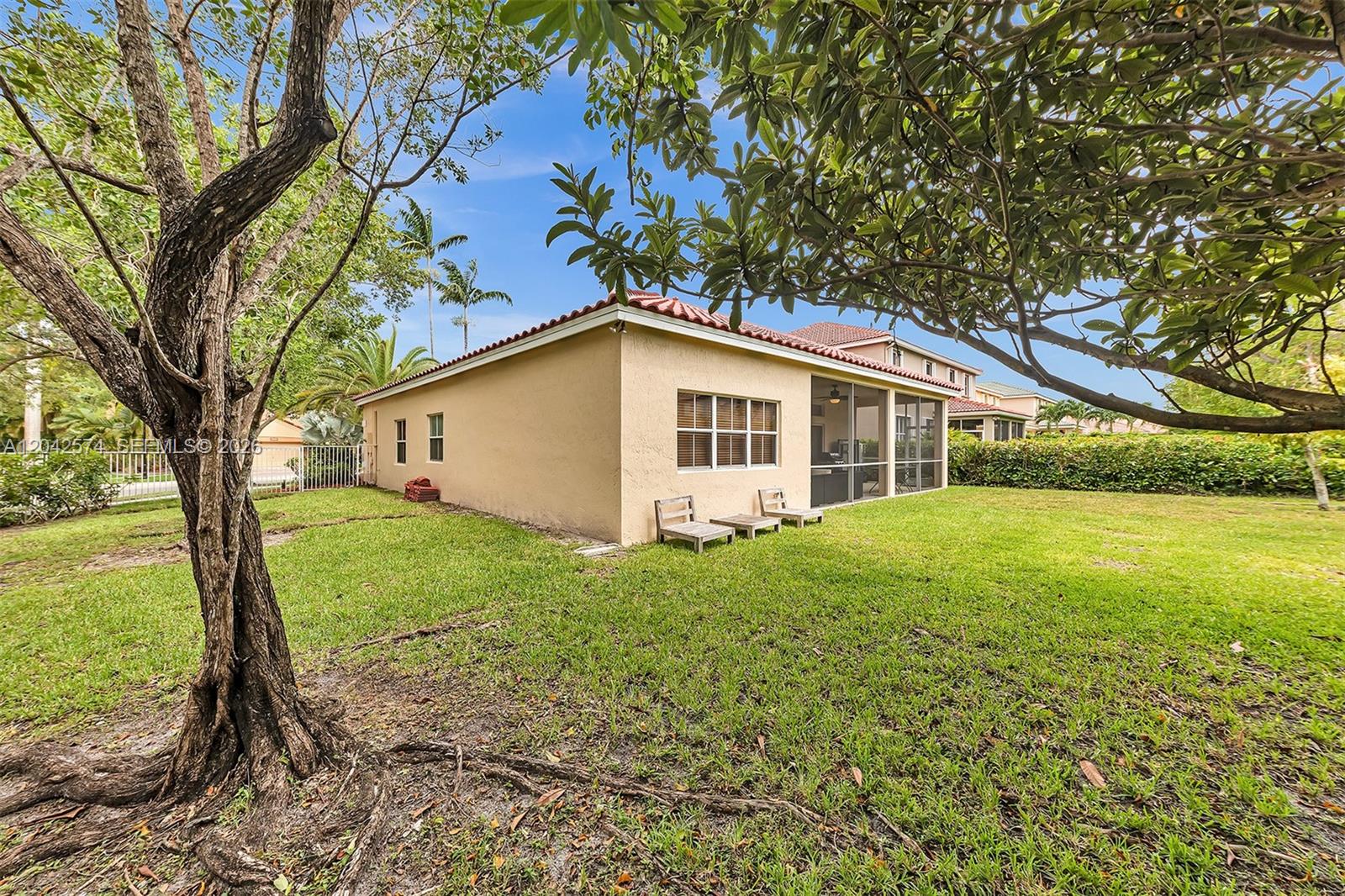3711 Falcon Ridge Circle Weston, FL 33331 - Photo 3 of 66