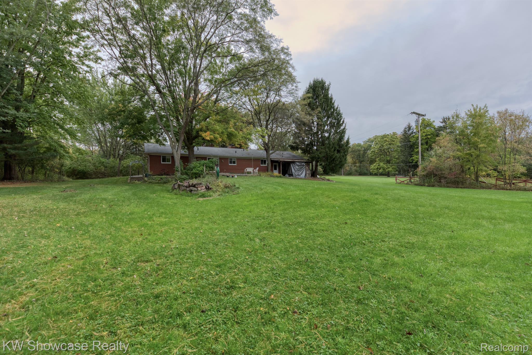 9536 Spencer Road South Lyon, MI 48178 - Photo 18 of 43 Gallery Image 18