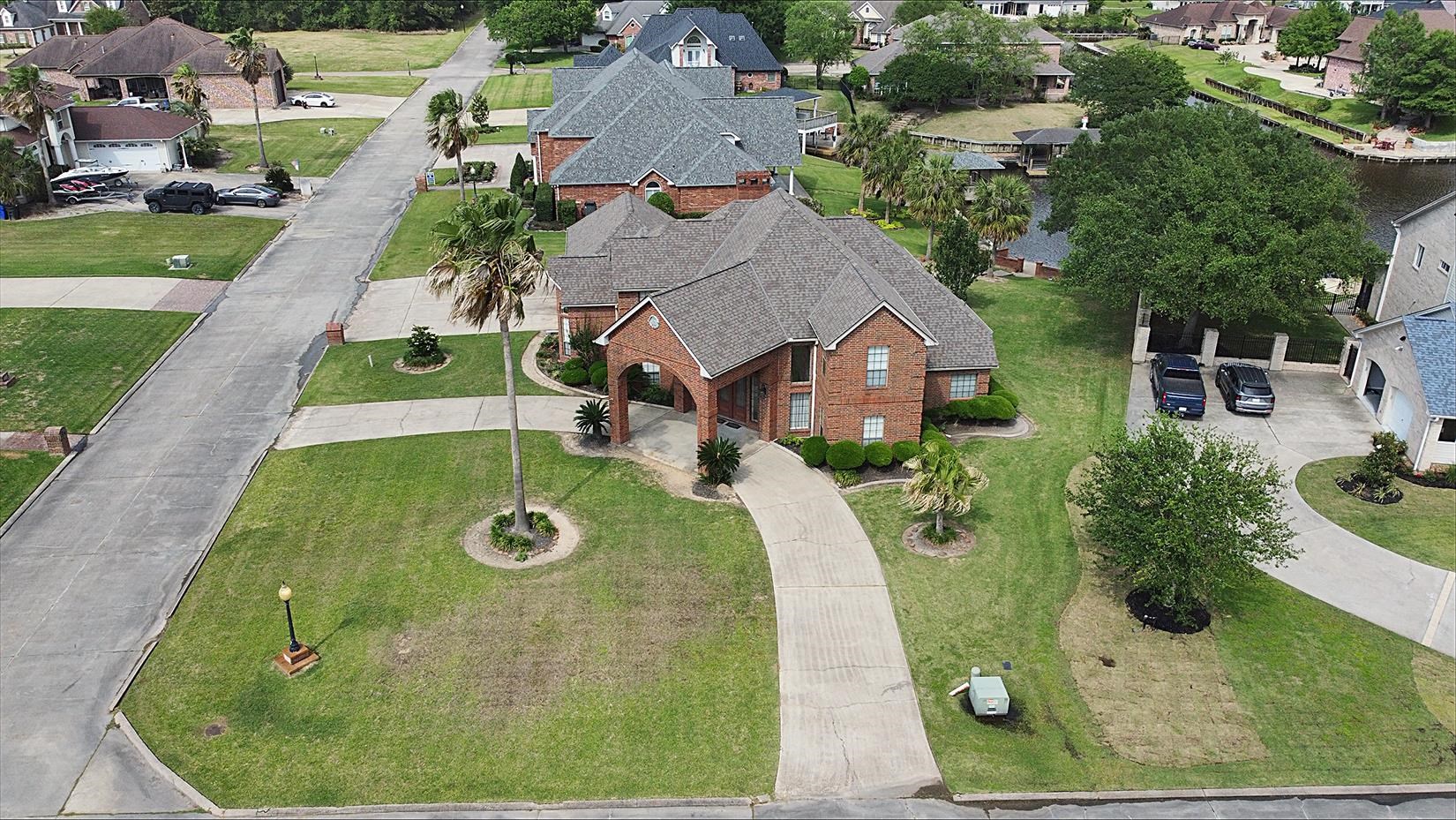 155 Greenhead Point Orange, TX 77630 - Photo 3 of 33