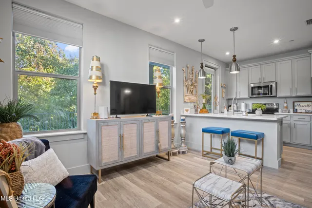 $285,000 | 2501 Bienville Boulevard, Unit 211, Ocean Springs, MS 39564