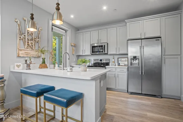 $285,000 | 2501 Bienville Boulevard, Unit 211, Ocean Springs, MS 39564