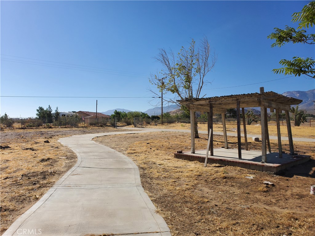 9870 Cody Road Lucerne Valley, CA 92356 - Photo 33 of 37