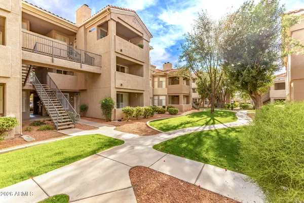 $239,999 | 3830 East Lakewood Parkway East, Unit 2031, Phoenix, AZ 85048