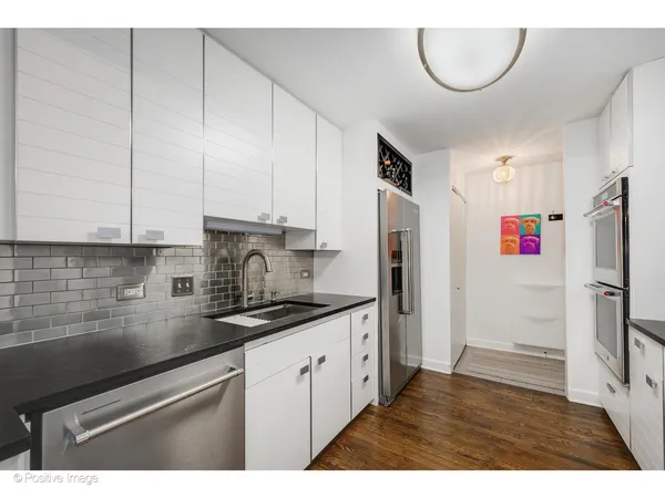 $5,000 | 150 West Eugenie Street, Unit 9, Chicago, IL 60614