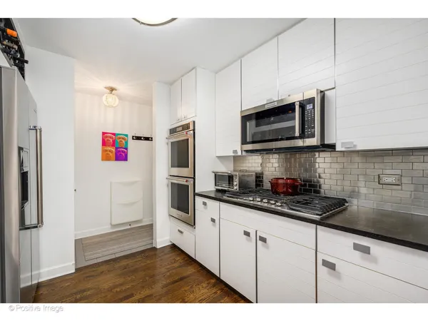 $5,000 | 150 West Eugenie Street, Unit 9, Chicago, IL 60614