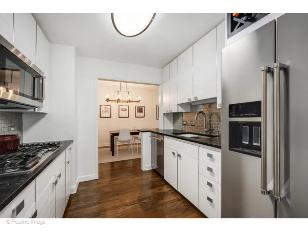 $5,000 | 150 West Eugenie Street, Unit 9, Chicago, IL 60614