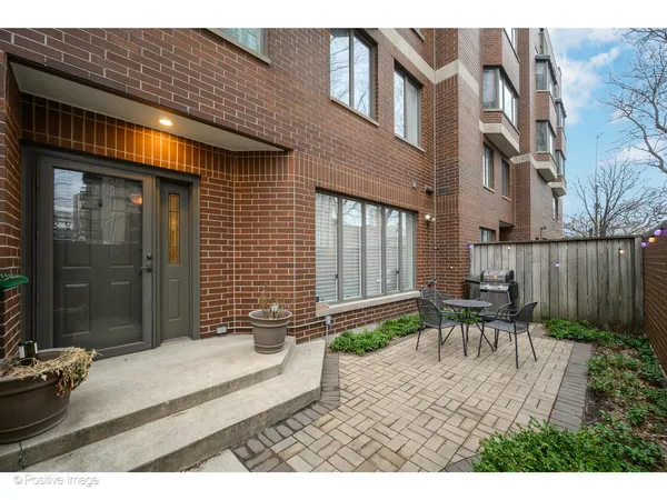 $5,000 | 150 West Eugenie Street, Unit 9, Chicago, IL 60614