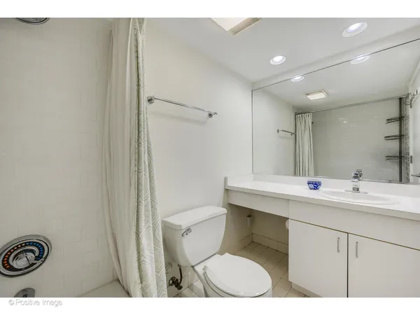 $5,000 | 150 West Eugenie Street, Unit 9, Chicago, IL 60614