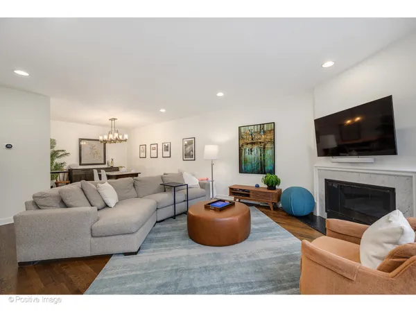 $5,000 | 150 West Eugenie Street, Unit 9, Chicago, IL 60614