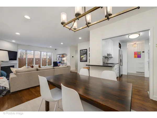 $5,000 | 150 West Eugenie Street, Unit 9, Chicago, IL 60614