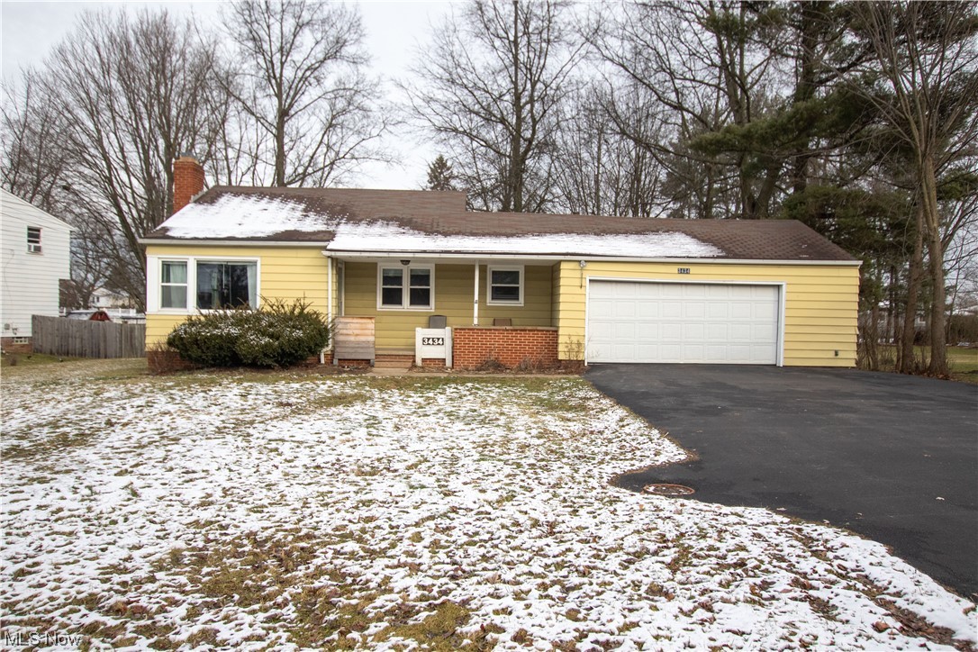 3434 West Pleasant Valley Road Cleveland, OH 44134 - Photo 27 of 34 Ranch-style house with a garage