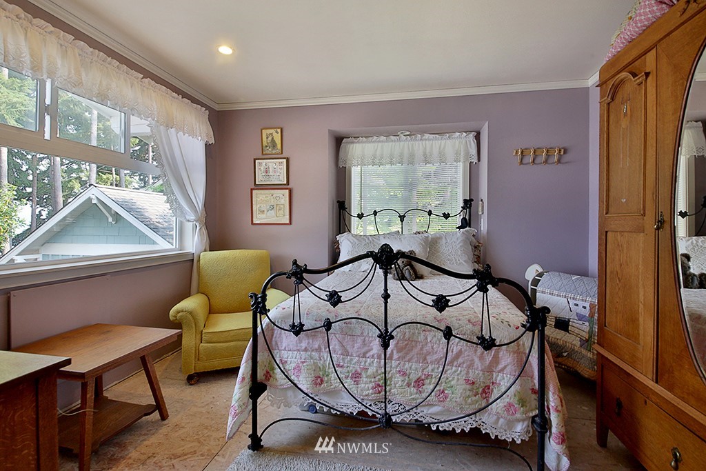 1272 Dines Point Road Greenbank, WA 98253 - Photo 17 of 25 Gallery Image 17