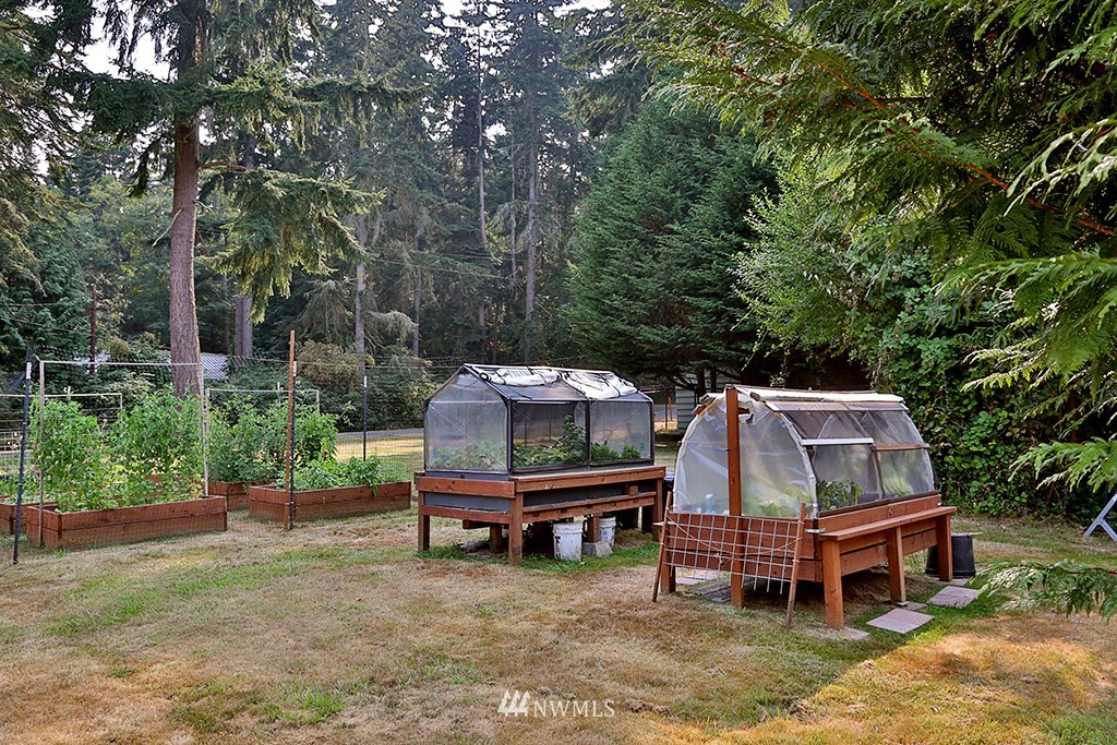 1272 Dines Point Road Greenbank, WA 98253 - Photo 24 of 25 Gallery Image 24