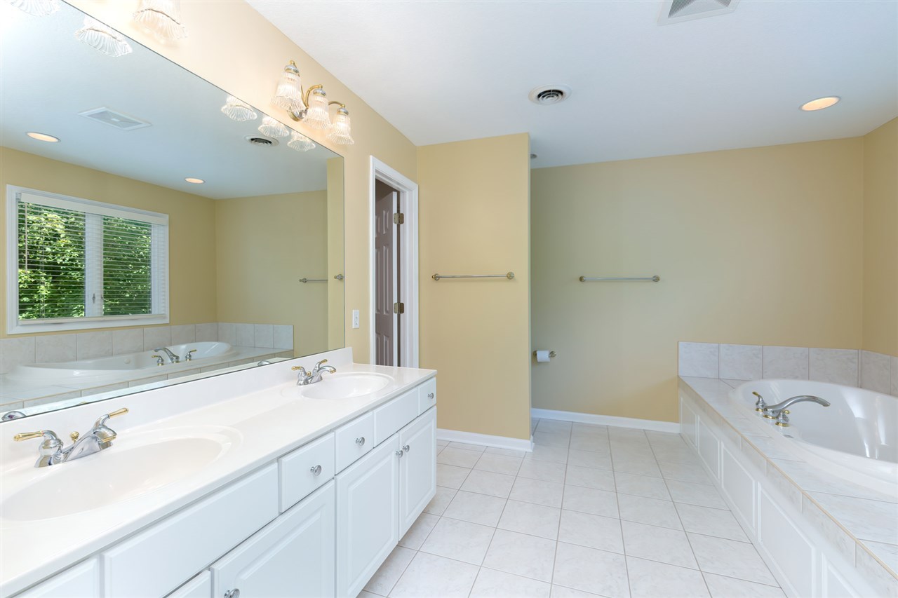 6754 Ridges Court Bettendorf, IA 52722 - Photo 17 of 36 Gallery Image 17