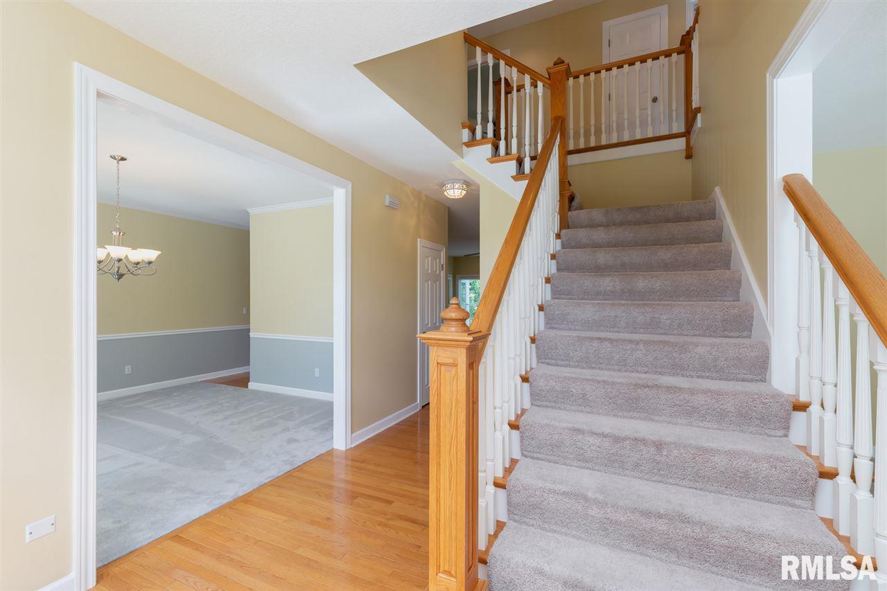 6754 Ridges Court Bettendorf, IA 52722 - Photo 4 of 36 Gallery Image 4