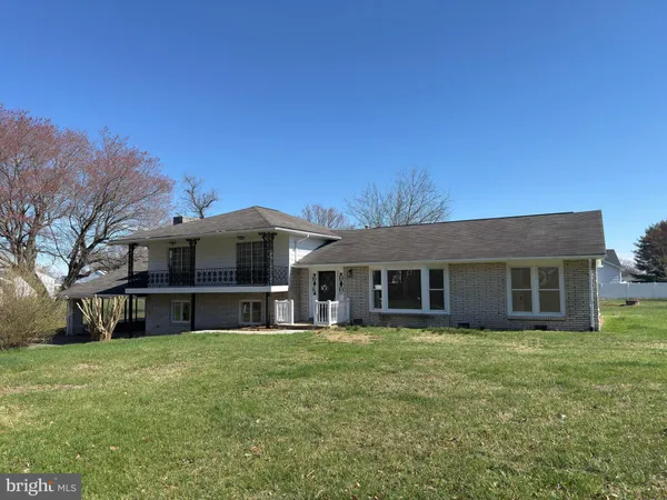 $2,850 | 10421 Tidewater Trail, Fredericksburg, VA 22408