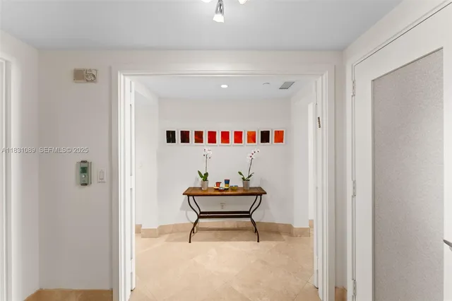 $2,195,000 | 1331 Brickell Bay Drive, Unit 2807, Miami, FL 33131