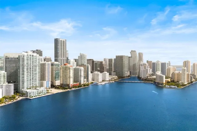 $2,195,000 | 1331 Brickell Bay Drive, Unit 2807, Miami, FL 33131