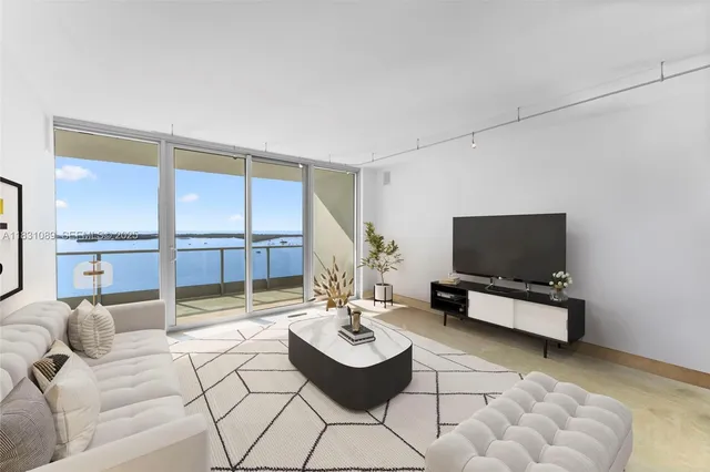 $2,195,000 | 1331 Brickell Bay Drive, Unit 2807, Miami, FL 33131