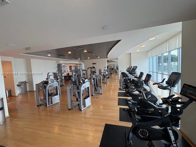 1331 Brickell Bay Drive, Unit 2807 Miami, FL 33131 - Photo 31 of 34