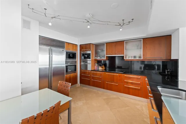 $2,195,000 | 1331 Brickell Bay Drive, Unit 2807, Miami, FL 33131