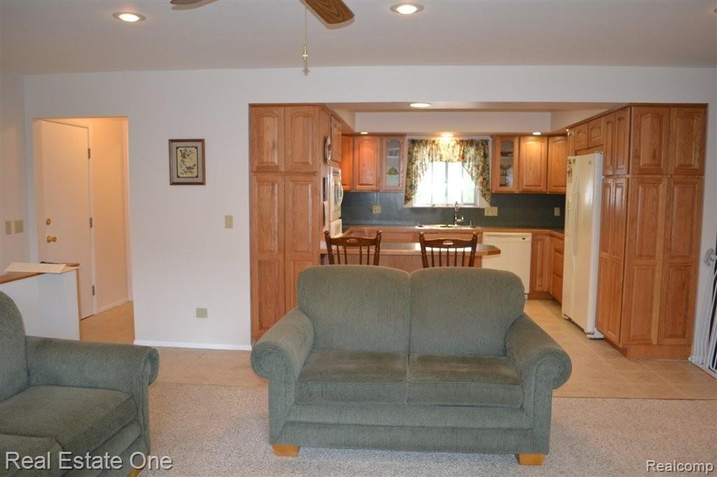 3550 Gregory Road Lake Orion, MI 48359 - Photo 19 of 24 DSC_6285.JPG