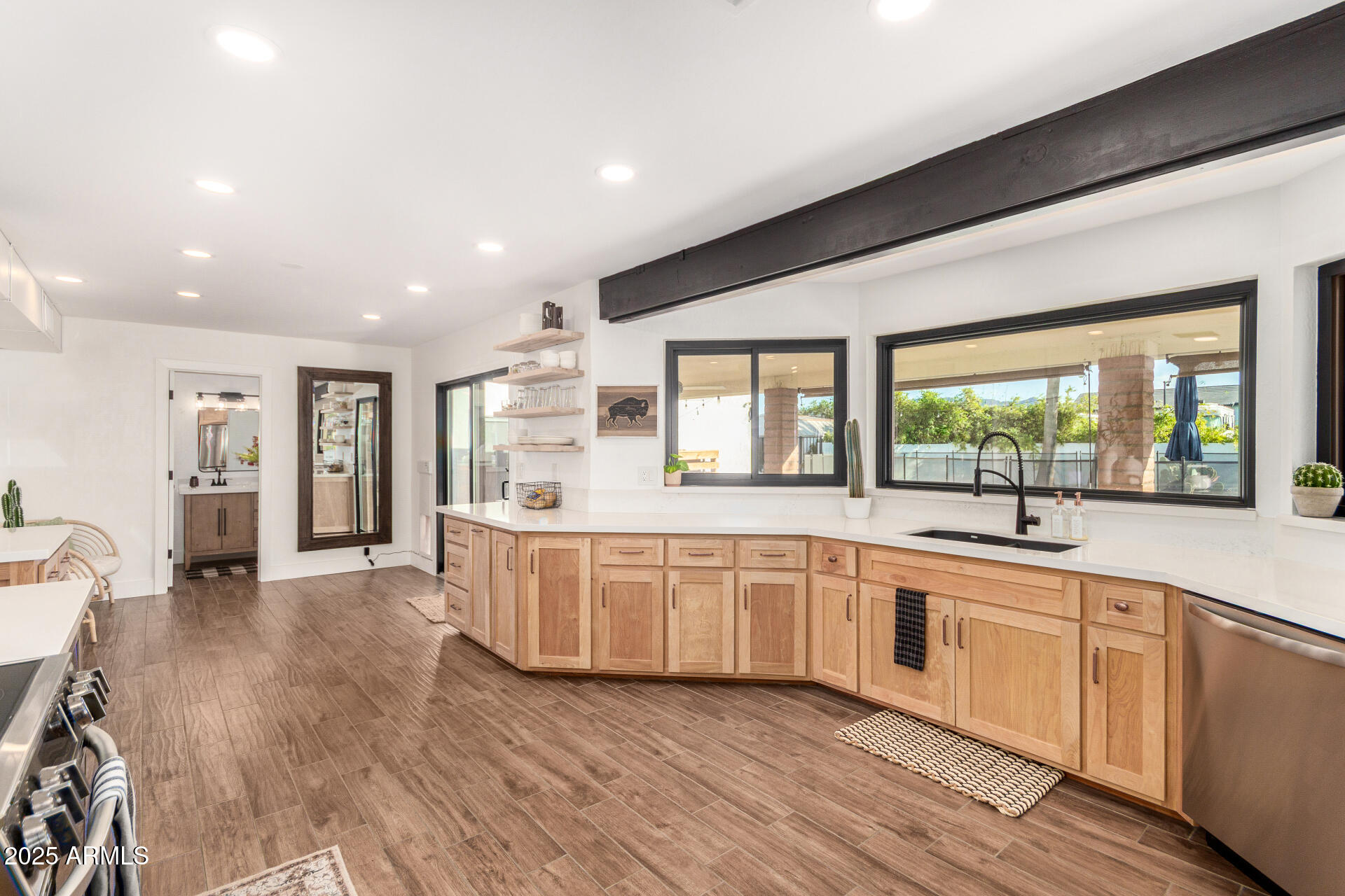 2107 North Sossaman Road Mesa, AZ 85207 - Photo 12 of 62 14 - 2107 N Sossaman Rd, Mesa 85207