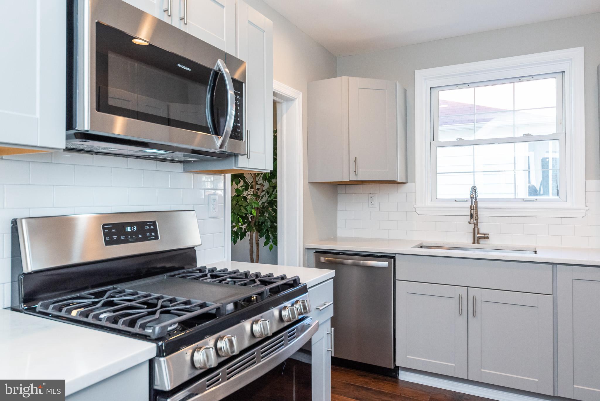 3040 Parktowne Road Baltimore, MD 21234 - Photo 15 of 50 Beautiful Range