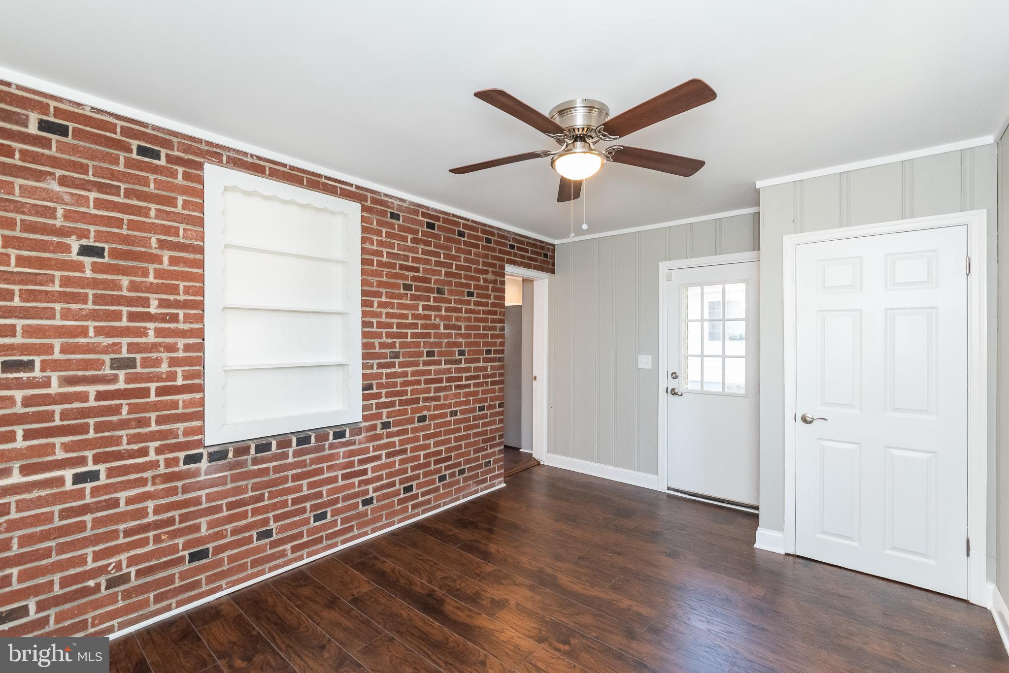 3040 Parktowne Road Baltimore, MD 21234 - Photo 18 of 50 Main Level Den, Office for extra space