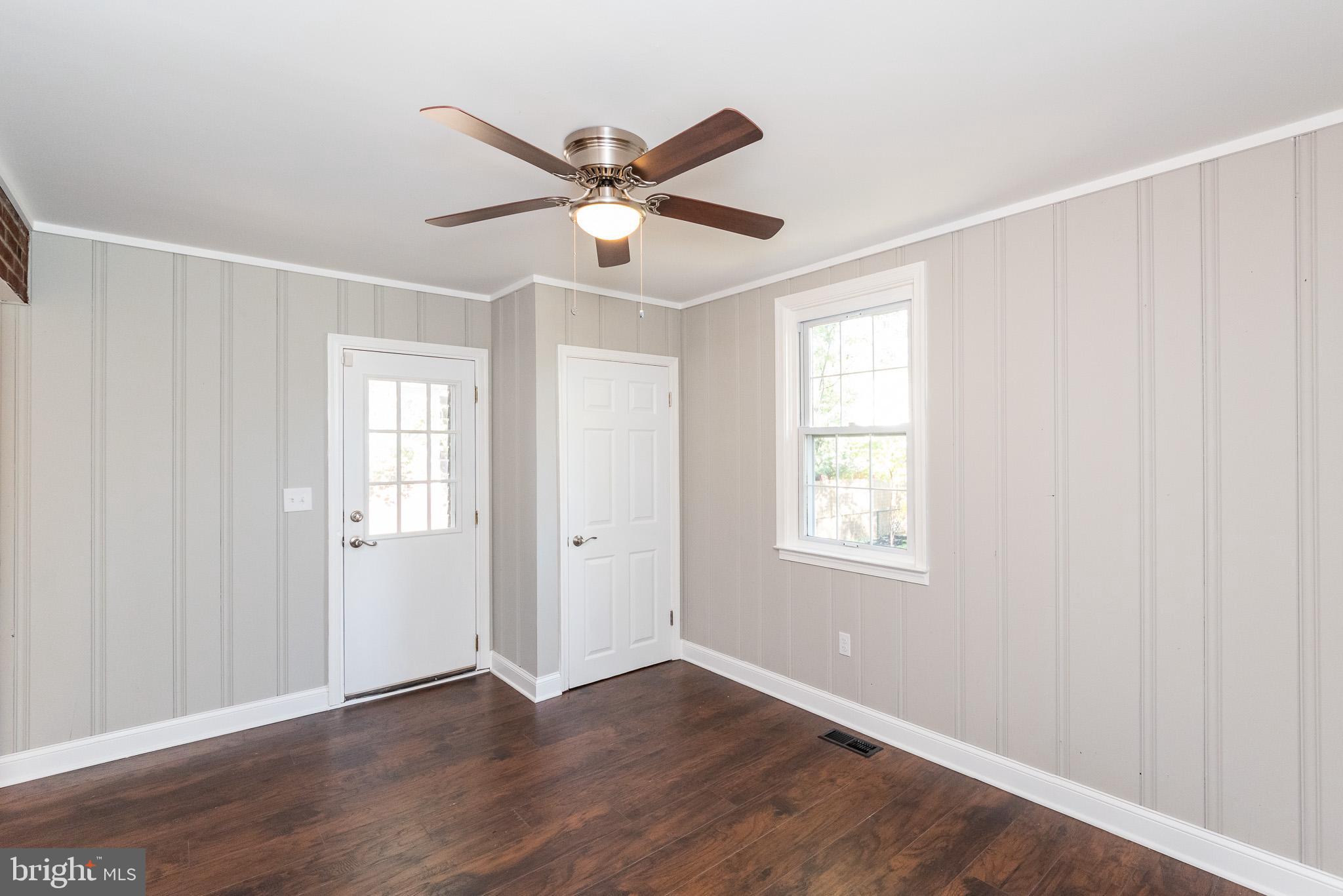 3040 Parktowne Road Baltimore, MD 21234 - Photo 21 of 50 New flooring, closet & ceiling fan
