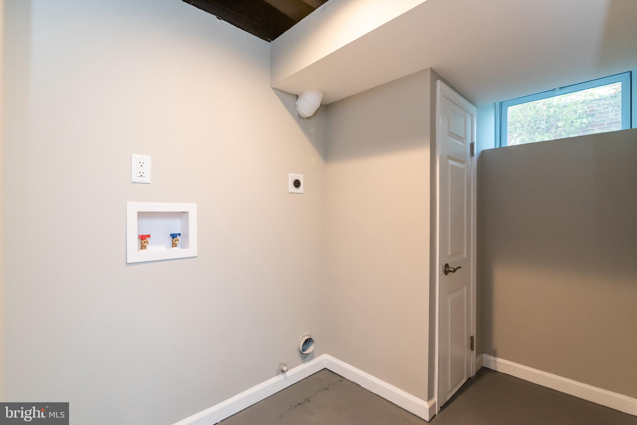 3040 Parktowne Road Baltimore, MD 21234 - Photo 40 of 50 Lower Level Laundry Room w/W/D hook up