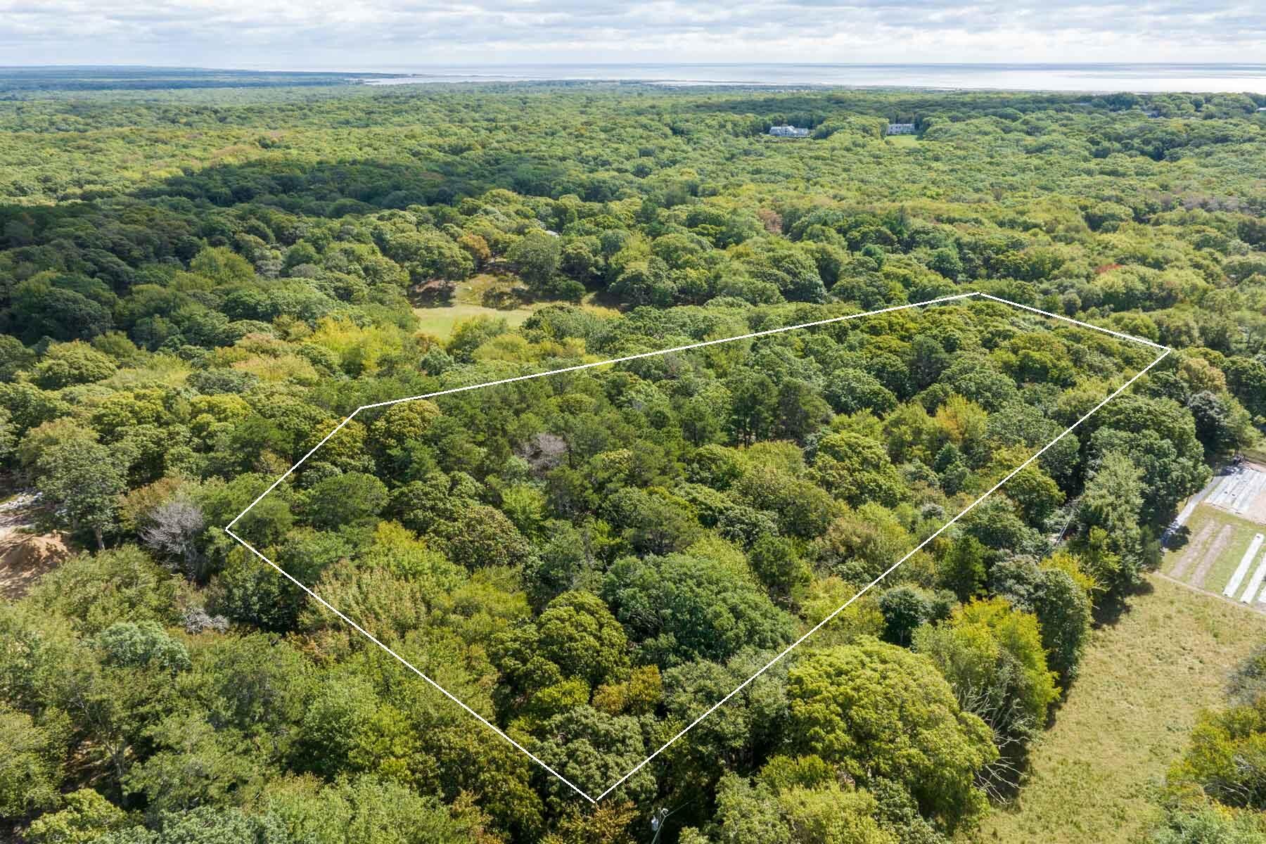 21 Tea Lane Chilmark, MA 02535 - Photo 10 of 11 21 Tea Lane
