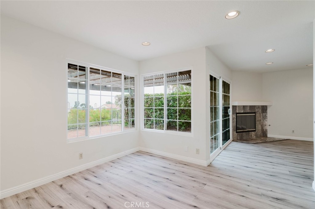 11266 Key W Avenue, Unit 5 Porter Ranch, CA 91326 - Photo 11 of 34