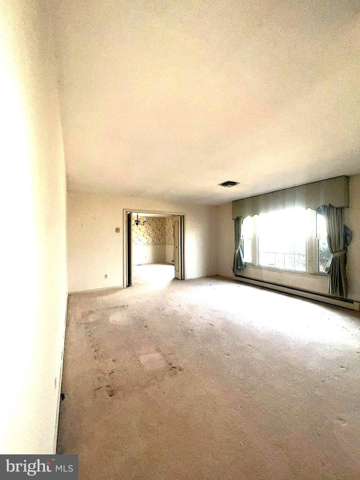 5709 Turner Road Broad Run, VA 20137 - Photo 8 of 17 Spacious room with natural light.