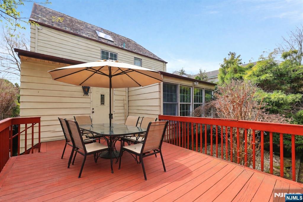 1280 Sussex Road Teaneck, NJ 07666 - Photo 30 of 36