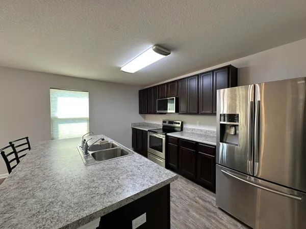 $2,200 | 4920 Kensington Lane, Crestview, FL 32539