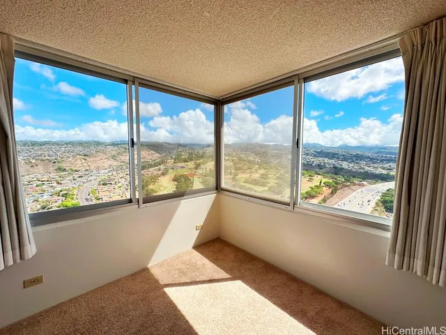 $525,000 | 98-288 Kaonohi Street, Unit 3903, Aiea, HI 96701