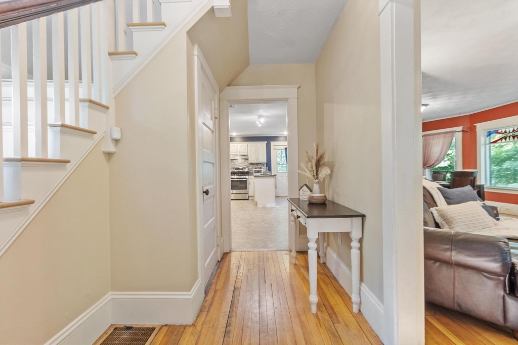 113 Simonds Street Fitchburg, MA 01420 - Photo 11 of 42