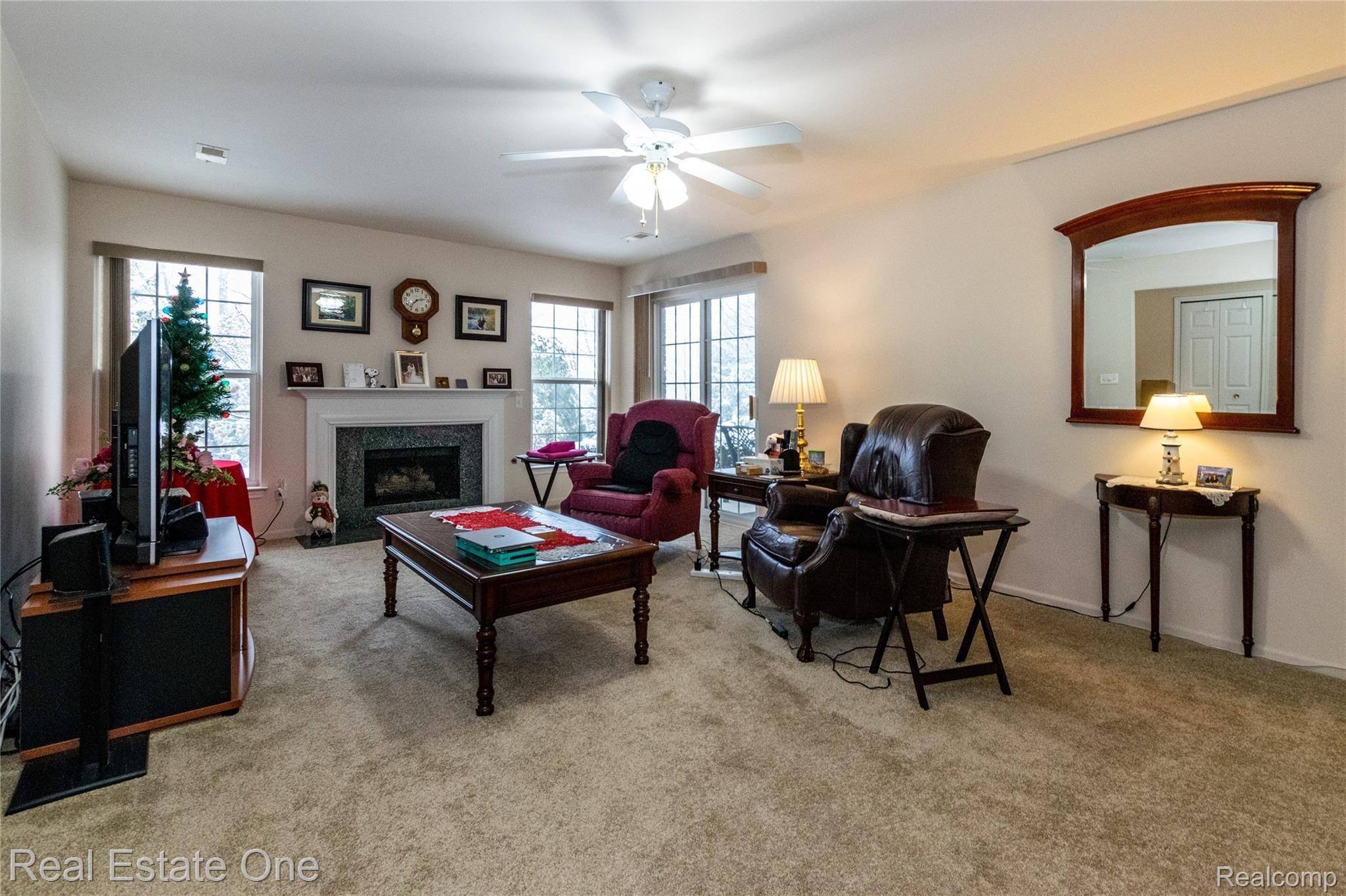 3531 Oakmonte Boulevard Rochester, MI 48306 - Photo 4 of 25 3531OakmonteBlvd-4.jpg