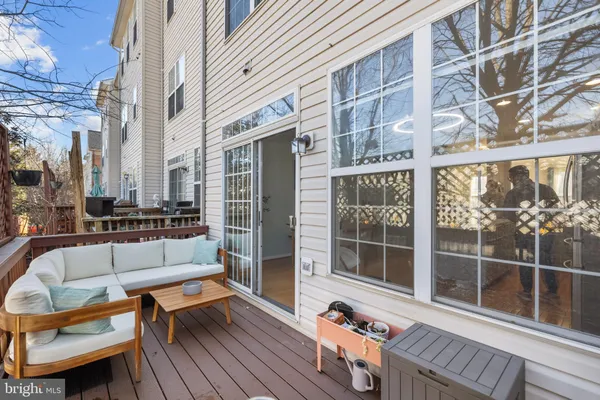 $4,300 | 381 Livermore Lane, Alexandria, VA 22304