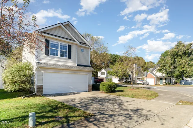 $395,000 | 9800 Treymore Drive, Raleigh, NC 27617