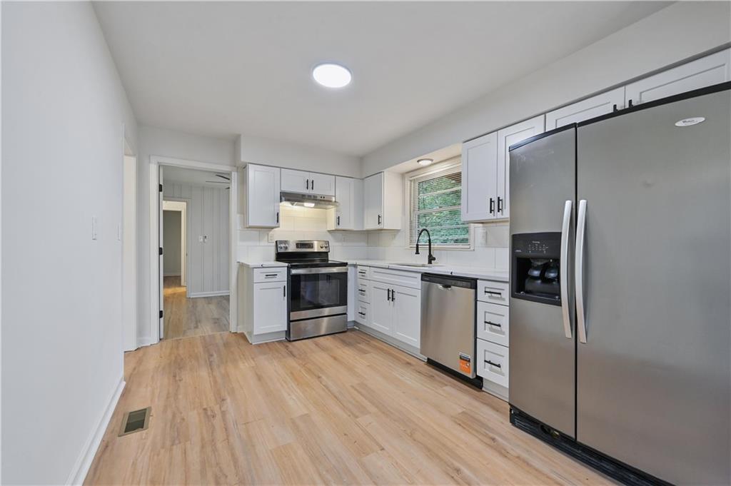 2529 Riggs Drive Atlanta, GA 30344 - Photo 9 of 26 Gallery Image 9