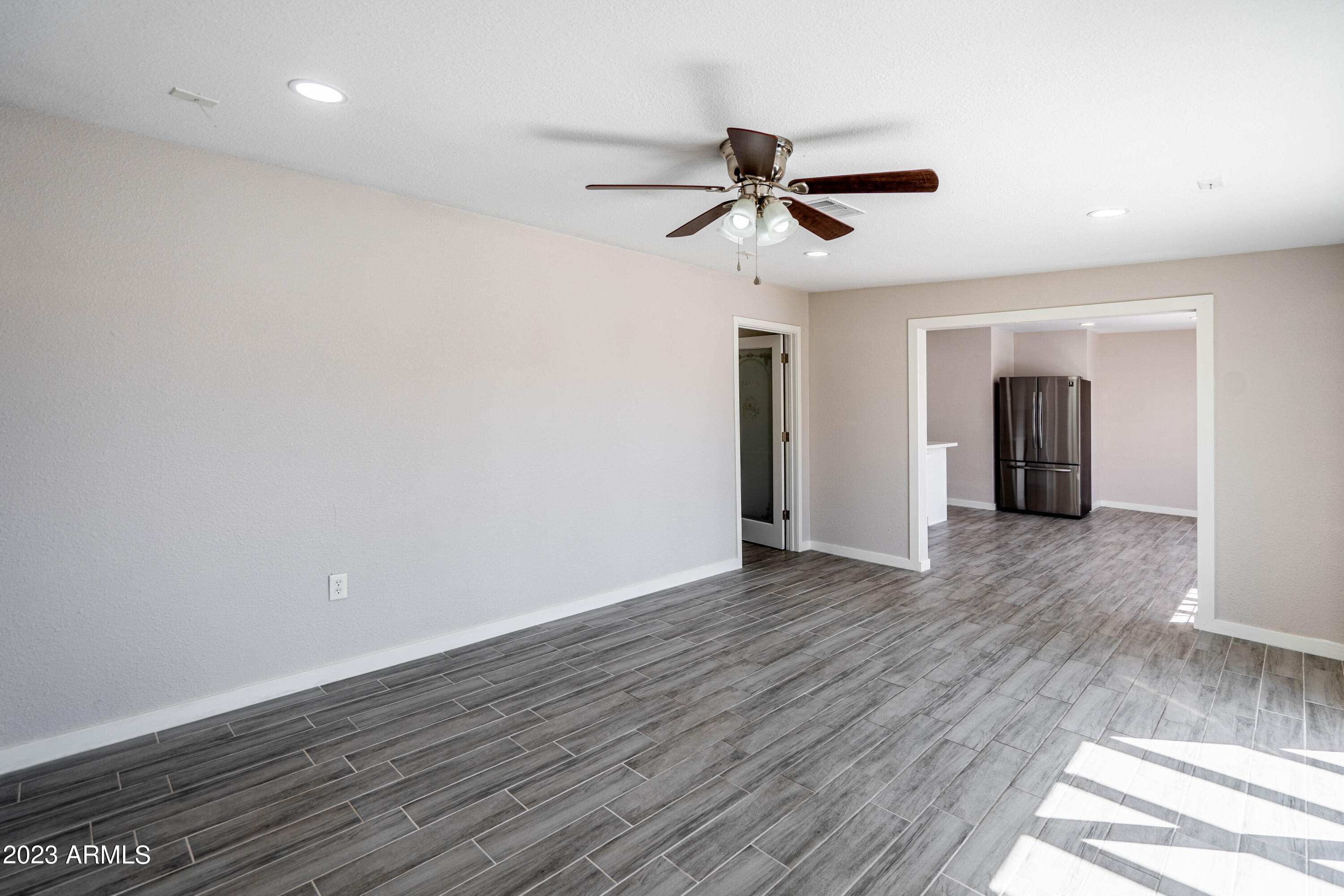 2115 East Greenway Road Phoenix, AZ 85022 - Photo 12 of 28 _DSC0080-HDR