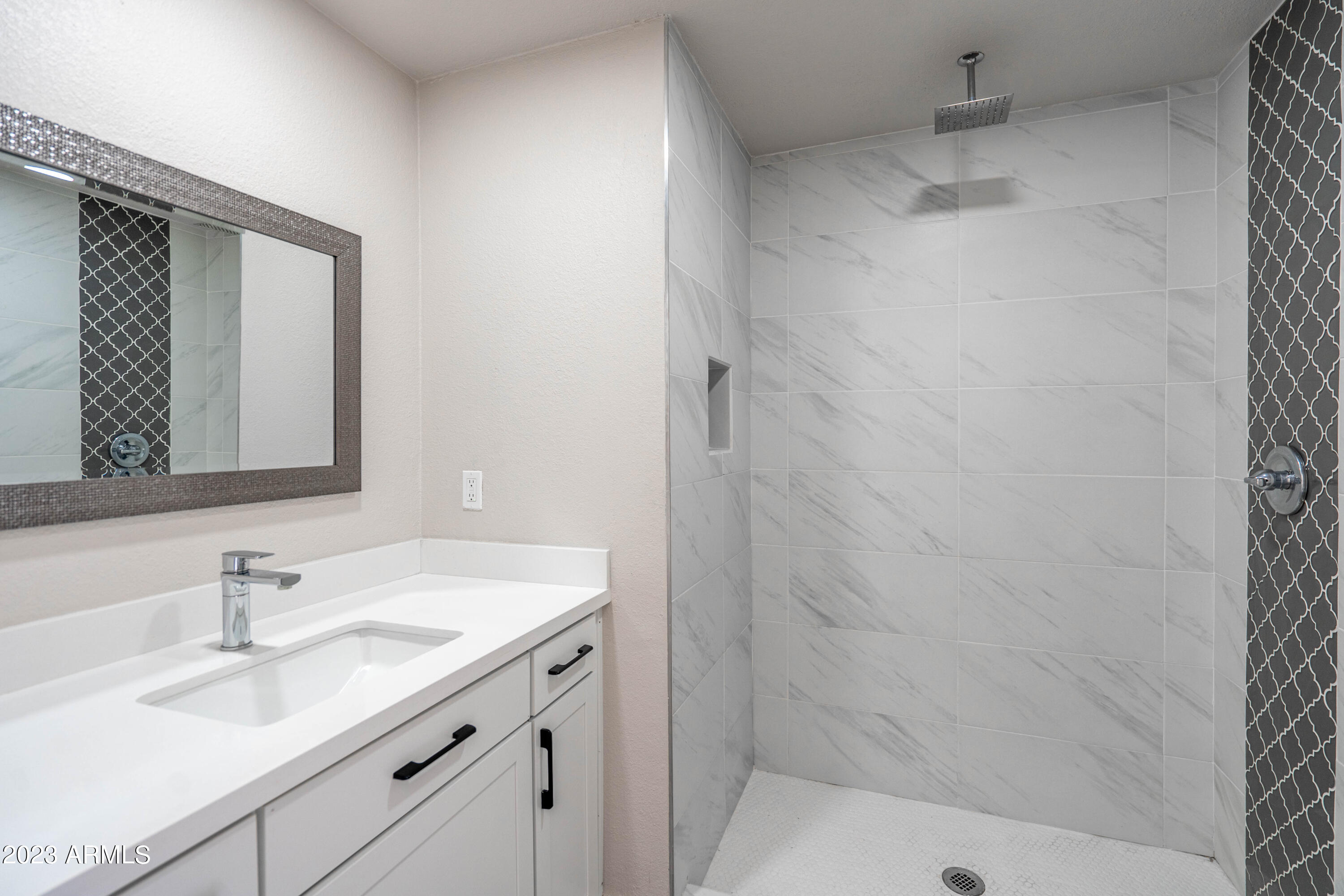 2115 East Greenway Road Phoenix, AZ 85022 - Photo 15 of 28 _DSC0002-HDR