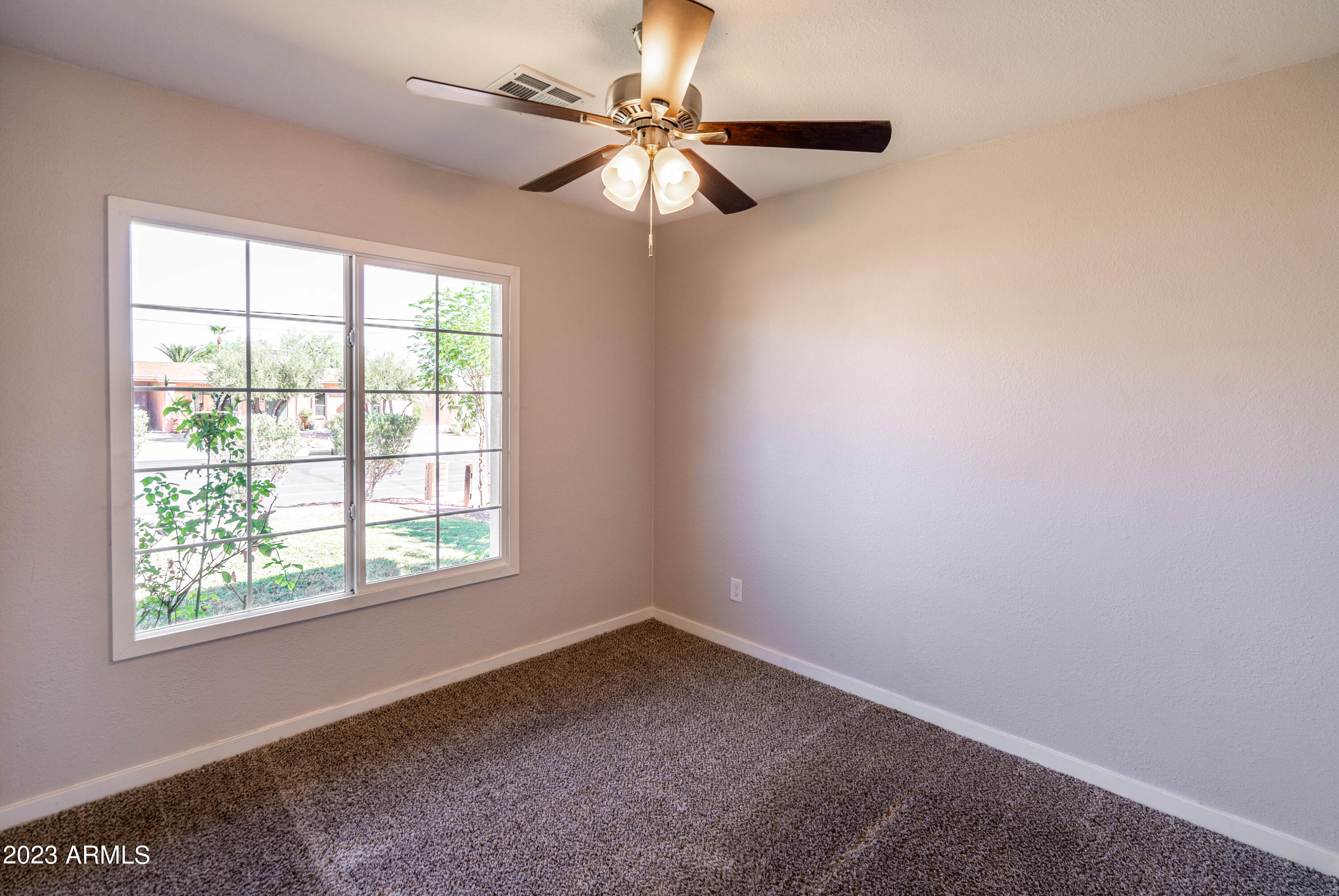 2115 East Greenway Road Phoenix, AZ 85022 - Photo 18 of 28 _DSC0019-HDR