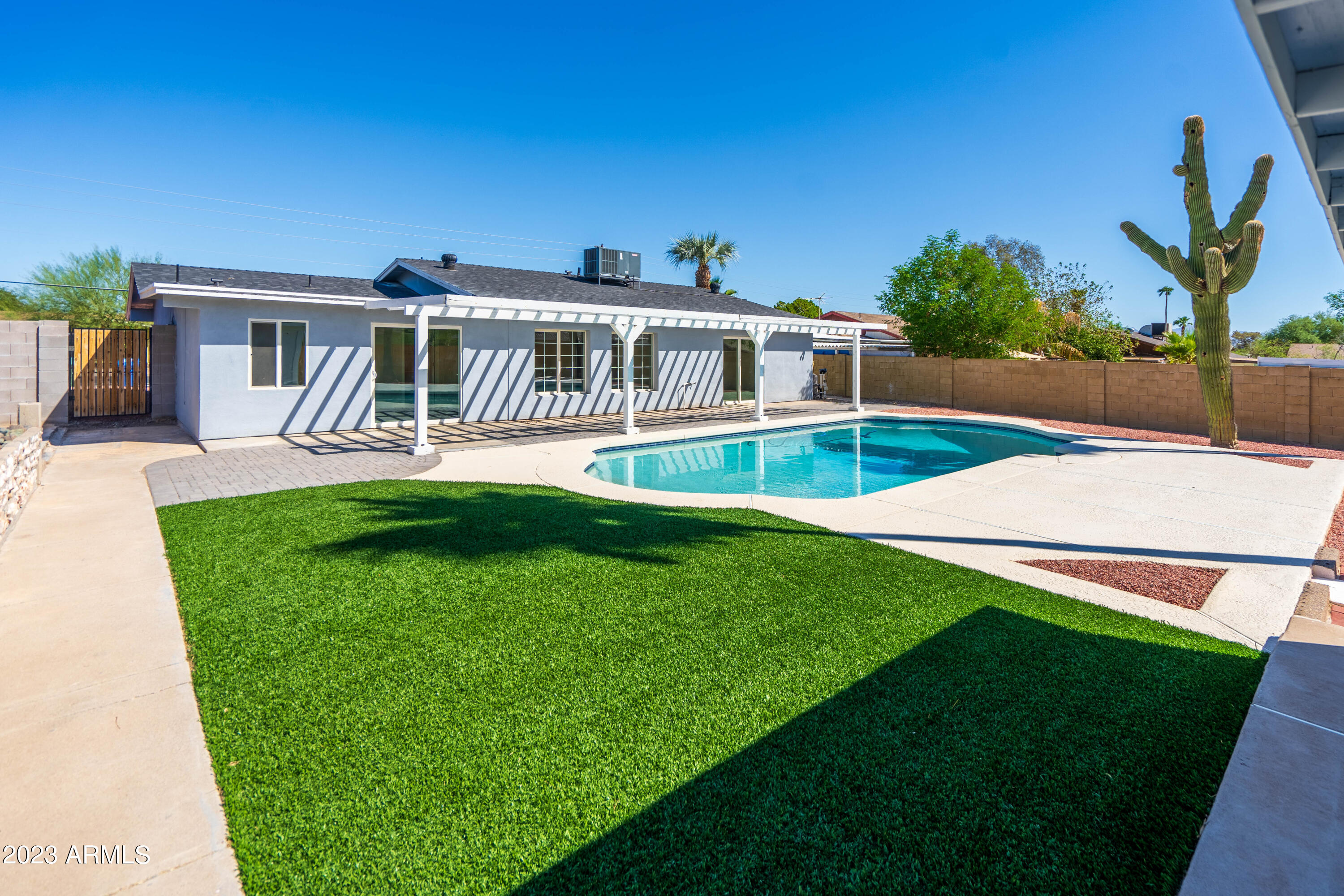 2115 East Greenway Road Phoenix, AZ 85022 - Photo 25 of 28 _DSC0092-HDR