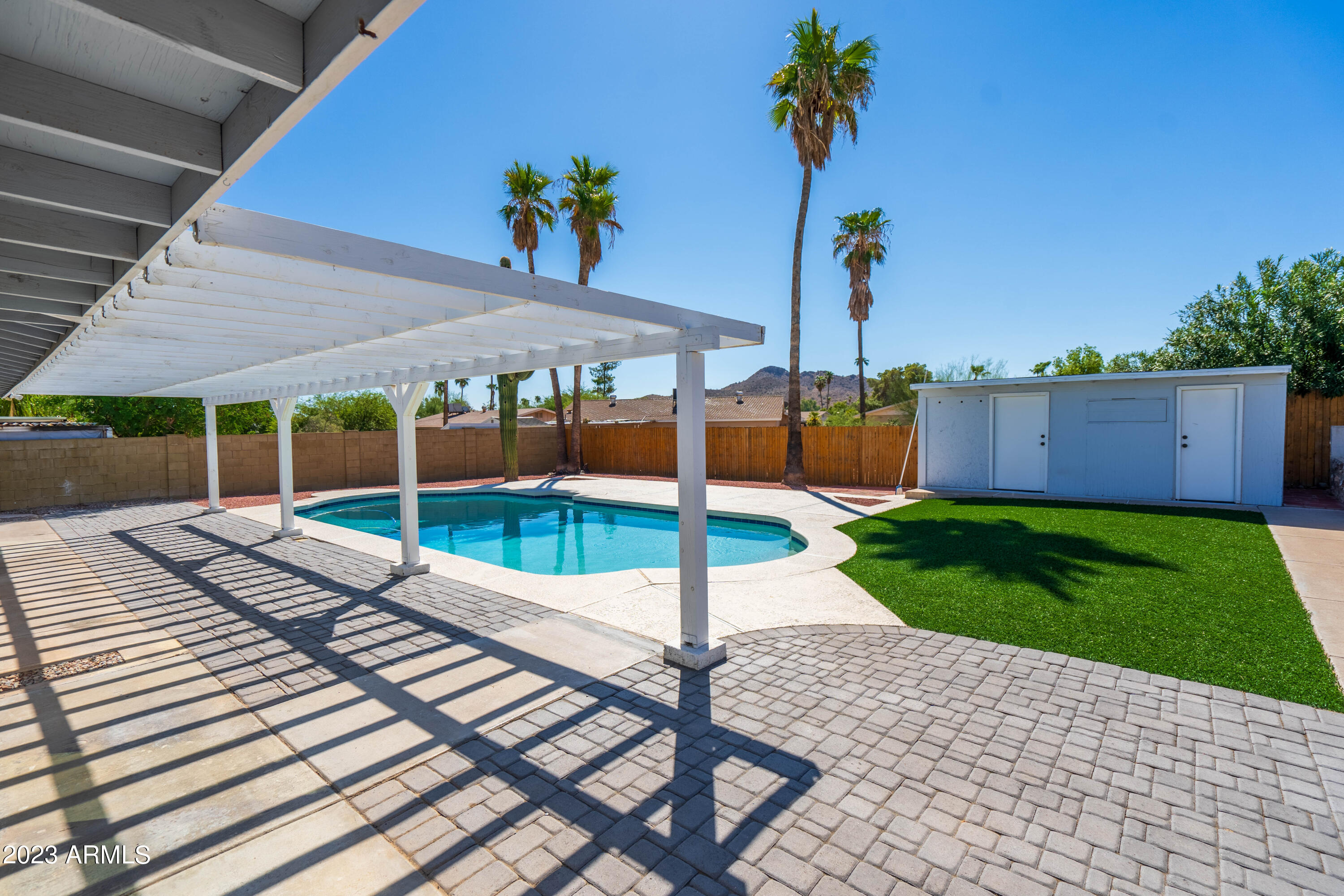 2115 East Greenway Road Phoenix, AZ 85022 - Photo 26 of 28 _DSC0086-HDR
