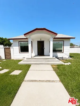 $3,700 | 2703 Obama Boulevard, Los Angeles, CA 90018