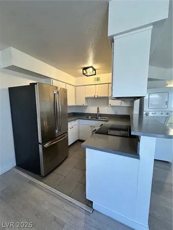 $1,300 | 4920 Stanley Avenue, Unit 4, Las Vegas, NV 89115